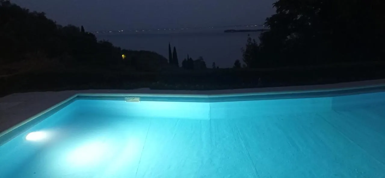Casaalma Pool, Terrace & Lakeview 加尔多内-里维耶拉 0*,  意大利