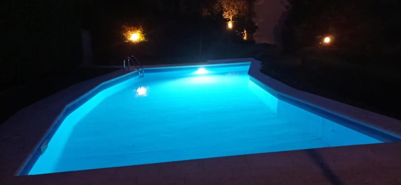 Casaalma Pool, Terrace & Lakeview ガルドーネ・リヴィエラ イタリア